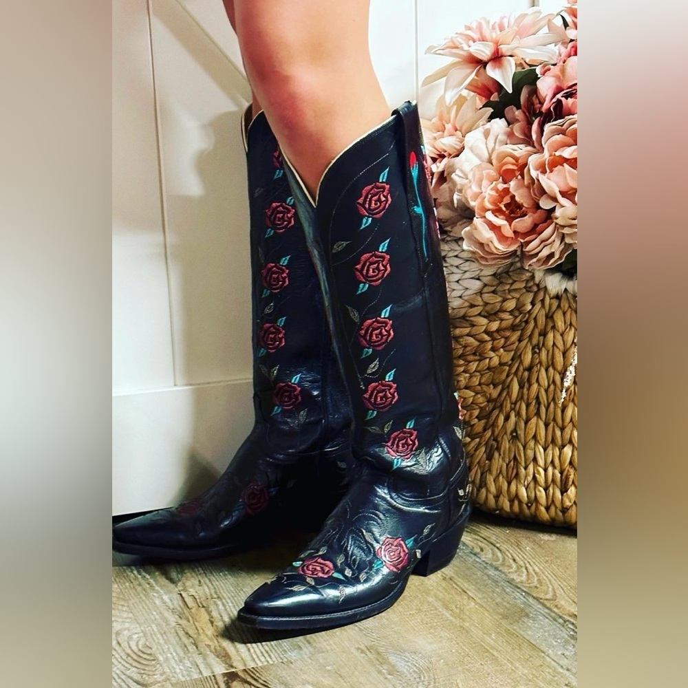 Lucchese Classics Handmade Women’s Knee High Rose Cowboy Boots Size 11